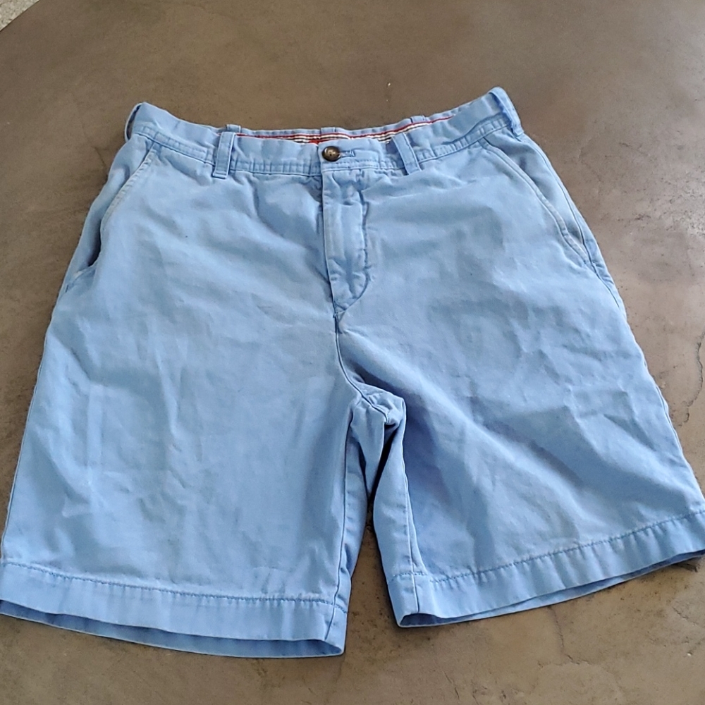 IZOD Shorts - Picture 3 of 4